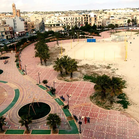 Water's Edge Birżebbuġa