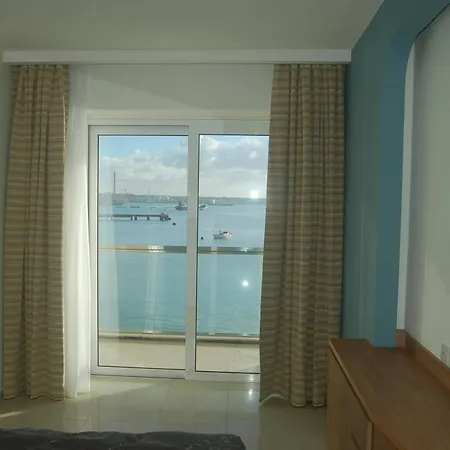 Hotel Water's Edge Birżebbuġa