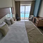 Water's Edge 2* Бирзеббуджа