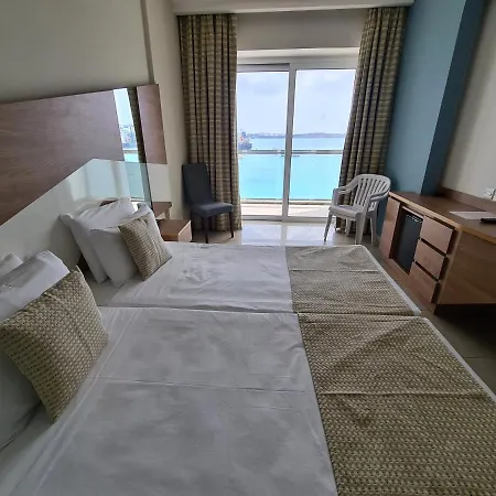 Water's Edge 2* Birżebbuġa