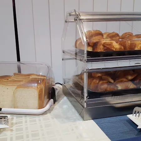 Water's Edge ホテル Birżebbuġa