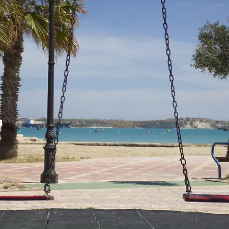 Water's Edge ホテル Birżebbuġa