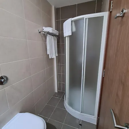 Water's Edge Birżebbuġa