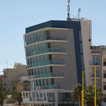 Water's Edge 2* Birżebbuġa