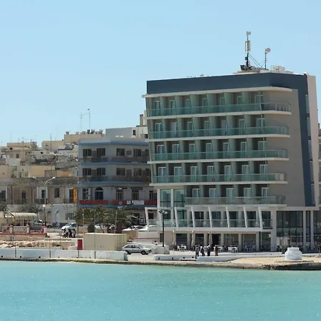 Water's Edge Otel