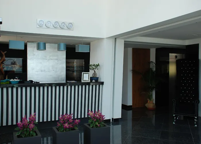 Water's Edge Birżebbuġa