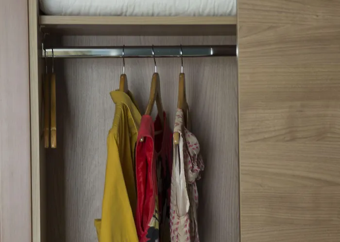 Hotel Water's Edge 2*