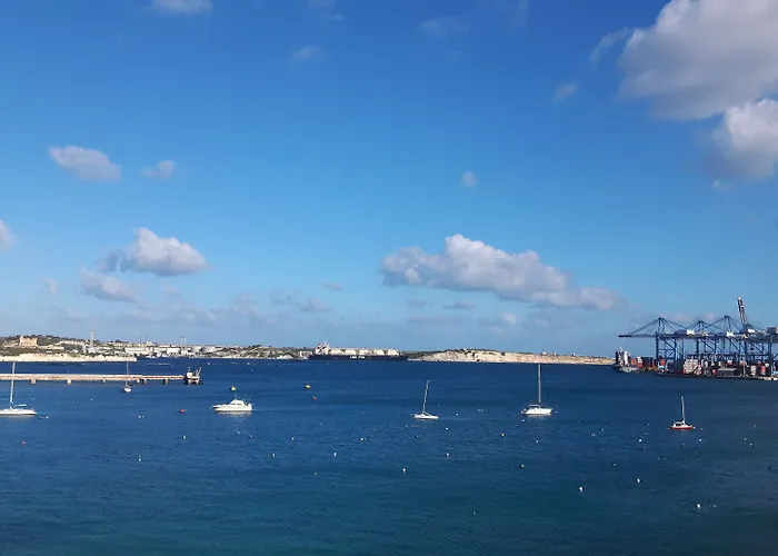 호텔 Water's Edge Birżebbuġa