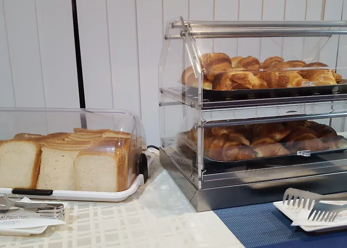 Water's Edge 호텔 Birżebbuġa