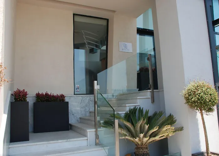 Water's Edge Hotel Birzebbuga